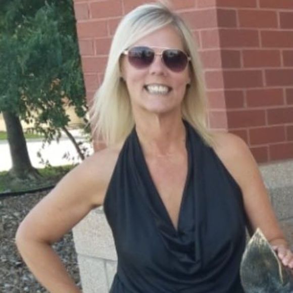 Meet your Posher, Rhonda - Picture 1 of 1